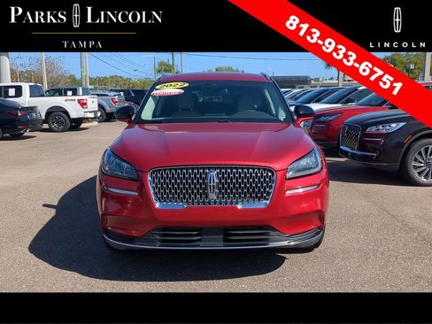 Certified 2022 Lincoln Corsair Standard w/ Equipment Group 101A image 2