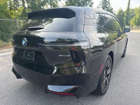 Used 2024 BMW iX xDrive50 w/ Premium Package AWD/4WD image 13