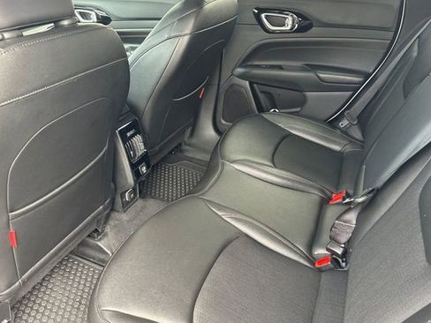 Used 2024 Jeep Compass Trailhawk image 13