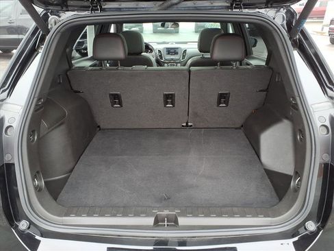 Used 2022 Chevrolet Equinox RS image 11