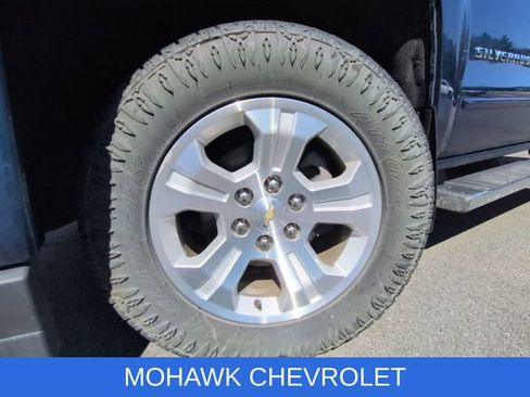 Used 2017 Chevrolet Silverado 1500 LT w/ All Star Edition AWD/4WD image 33