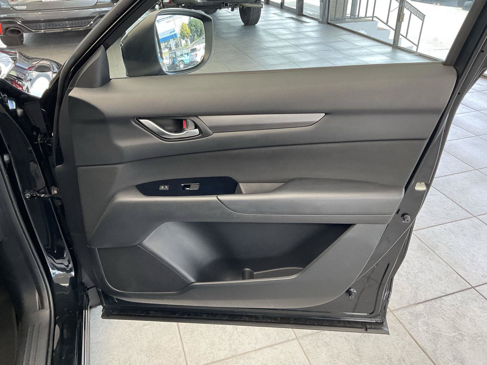 Used 2017 MAZDA CX-5 Sport AWD/4WD image 13