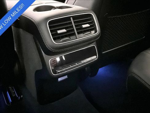 Used 2025 Mercedes-Benz GLS 450 4MATIC image 31