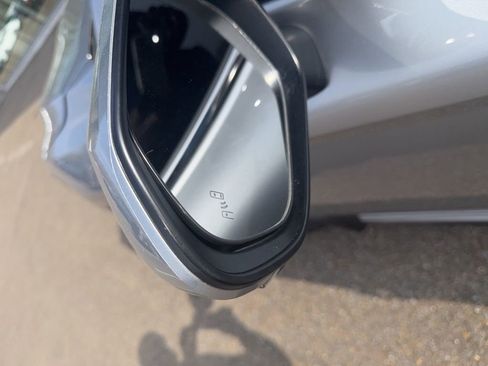 Used 2023 Toyota Camry SE w/ Convenience Package image 18