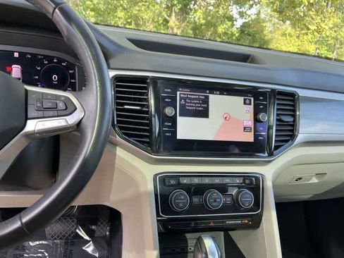 Used 2021 Volkswagen Atlas SEL AWD/4WD image 15