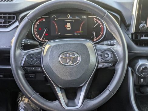 Used 2023 Toyota RAV4 XLE Premium image 13