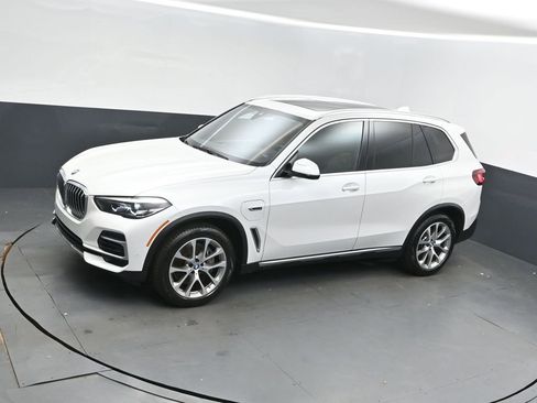 Certified 2022 BMW X5 xDrive45e w/ Premium Package image 34