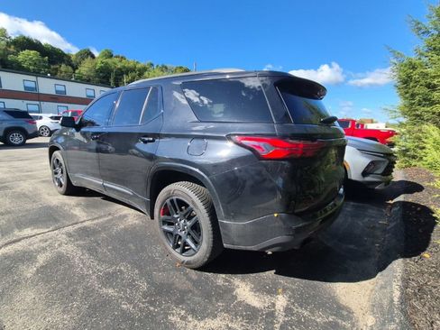 Used 2023 Chevrolet Traverse Premier w/ Redline Edition AWD/4WD image 5