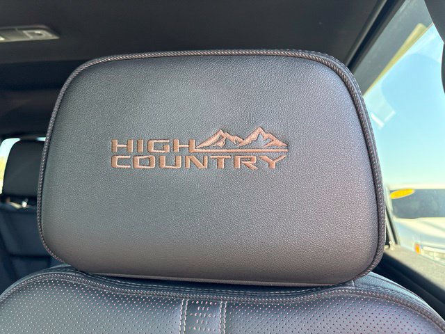 Used 2024 Chevrolet Silverado 2500 High Country w/ High Country Premium Package AWD/4WD image 40