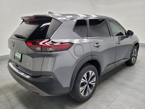 Used 2022 Nissan Rogue SV FWD image 9