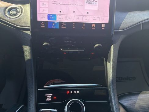 Used 2024 Jeep Grand Cherokee L Limited w/ Luxury Tech Group II AWD/4WD image 16