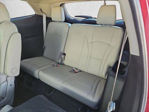 Used 2020 Buick Enclave Essence image 21