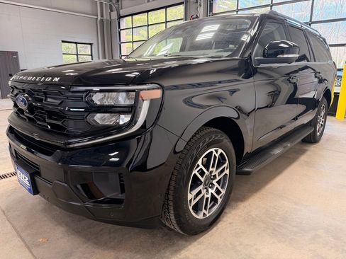 Used 2025 Ford Expedition Max Active image 4