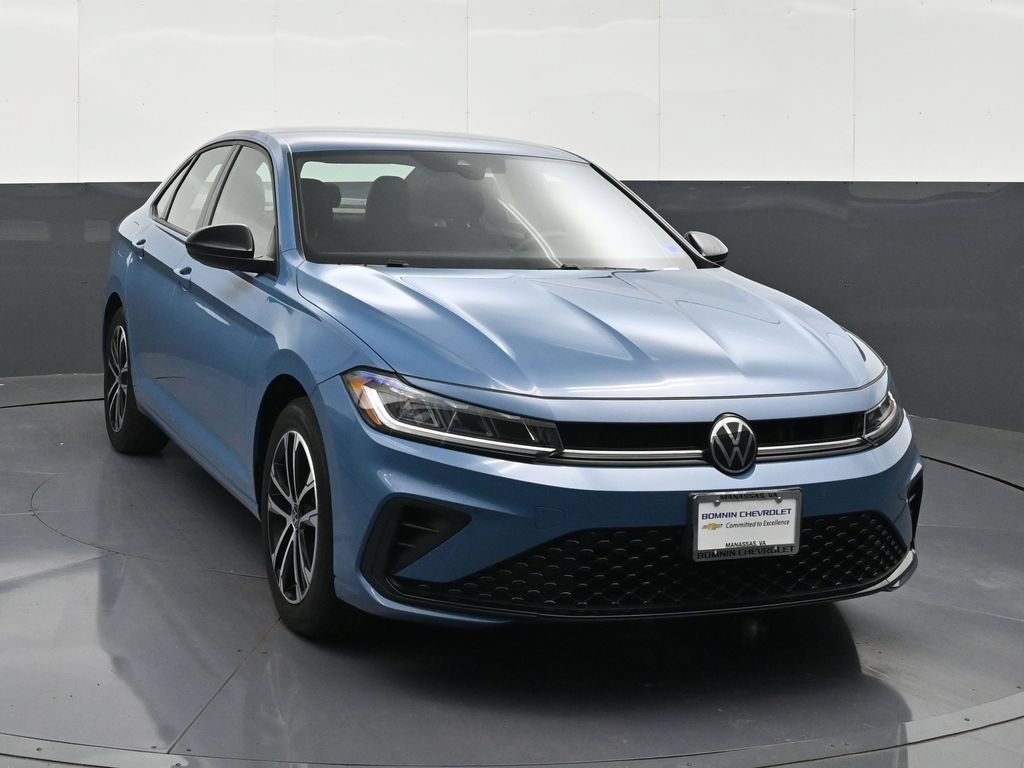Used 2025 Volkswagen Jetta Sport FWD image 7