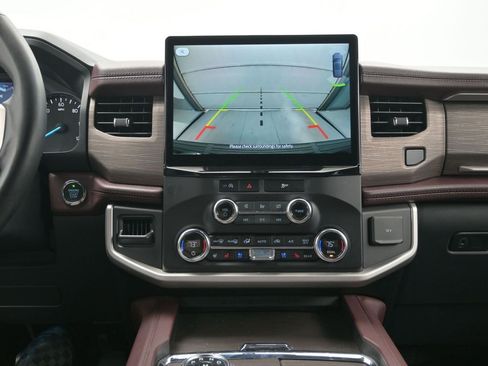 Used 2023 Ford Expedition Max Limited image 19