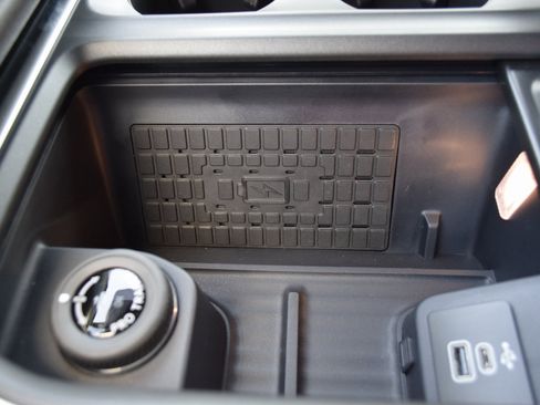 New 2025 Ford Expedition Platinum w/ Stealth Performance Package image 16