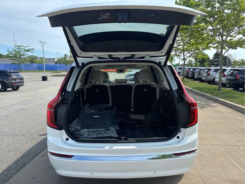 Used 2026 Volvo XC90 B6 Ultra w/ Protection Package AWD/4WD image 11