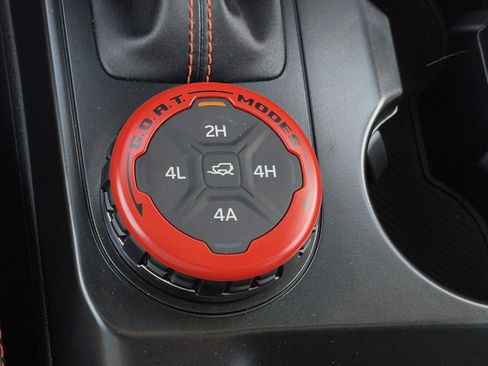 Used 2025 Ford Bronco Raptor AWD/4WD image 32