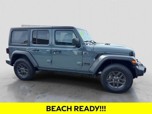 Used 2024 Jeep Wrangler Unlimited Sport AWD/4WD image 6