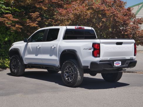 Used 2024 Chevrolet Colorado ZR2 w/ ZR2 Convenience Package III AWD/4WD image 10