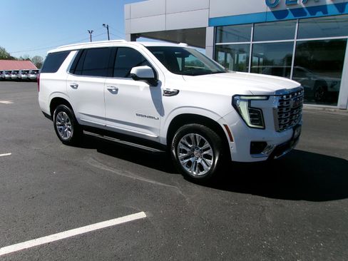 Used 2025 GMC Yukon Denali image 9