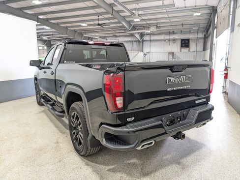 Used 2024 GMC Sierra 1500 Elevation w/ Preferred Package AWD/4WD image 5