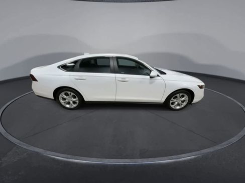 Used 2023 Honda Accord LX image 9