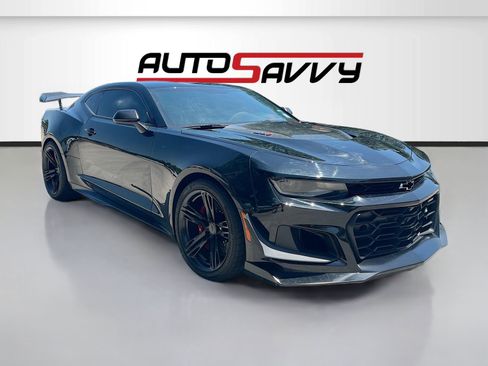 Used 2019 Chevrolet Camaro ZL1 RWD image 1