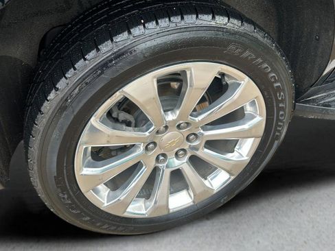 Used 2021 Chevrolet Tahoe Premier w/ Premium Package RWD image 24