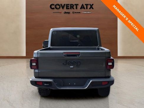 New 2025 Jeep Gladiator High Tide image 4