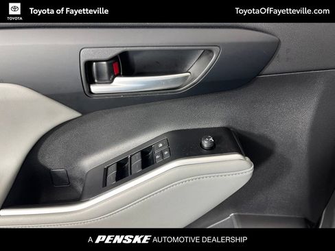 Certified 2026 Toyota Highlander XLE AWD/4WD image 29