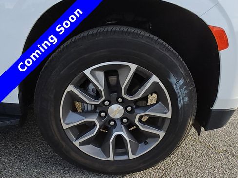 Used 2021 Chevrolet Suburban LT w/ Max Trailering Package image 6