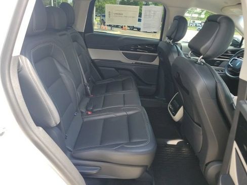 Certified 2024 Lincoln Nautilus Premier AWD/4WD image 25