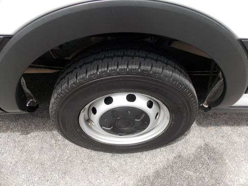 Used 2020 Ford Transit 250 148 High Roof Extended image 18