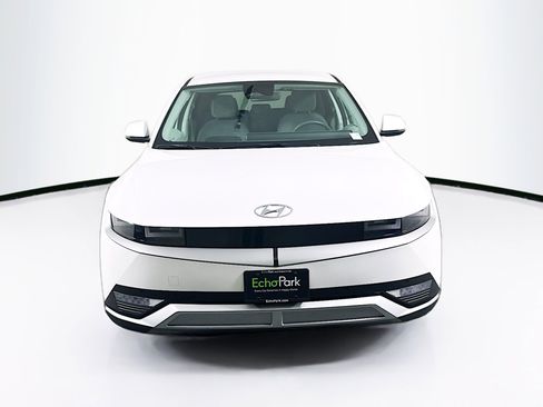Used 2024 Hyundai Ioniq 5 SEL image 2