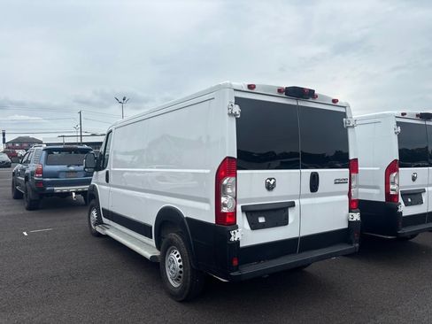 Used 2025 RAM ProMaster 2500 w/ U-Haul Equipment Group FWD image 4
