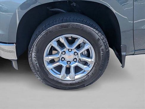 Used 2025 Chevrolet Silverado 1500 LT w/ Safety Package RWD image 15