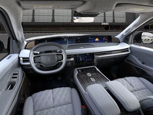 New 2026 Lincoln Navigator L Black Label AWD/4WD image 9