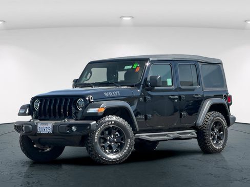 Used 2022 Jeep Wrangler Unlimited Sport image 2