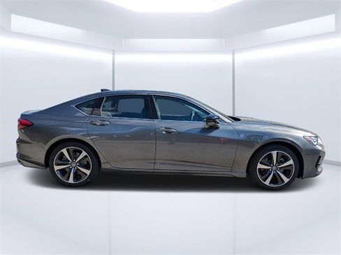 New 2025 Acura TLX Technology Package image 2