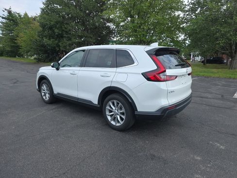 Certified 2024 Honda CR-V EX image 5