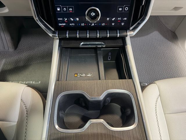 Used 2024 GMC Acadia Denali w/ Super Cruise Package FWD image 23