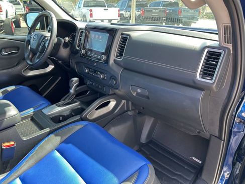 Certified 2022 Nissan Frontier SV image 43