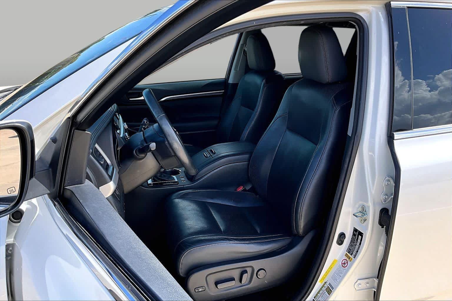 Used 2015 Toyota Highlander Limited FWD image 8