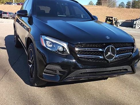 Used 2019 Mercedes-Benz GLC 300 image 2