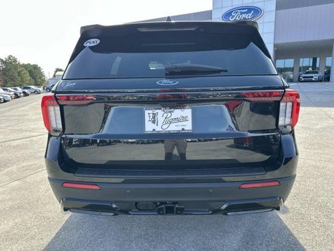New 2026 Ford Explorer ST-Line w/ ST-Line Street Pack image 6