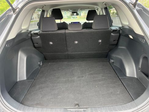 Used 2025 Toyota RAV4 LE AWD/4WD image 26