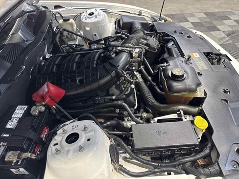 Used 2012 Ford Mustang Coupe RWD image 23