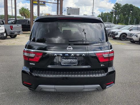 Used 2024 Nissan Armada SL w/ Captain's Chairs Package RWD image 3