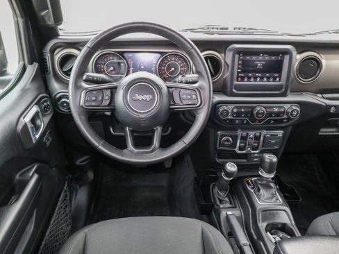 Used 2019 Jeep Wrangler Unlimited Sport S AWD/4WD image 17